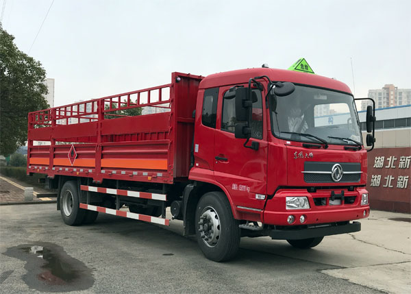 東風天錦6.2米9.45噸氣瓶運輸車